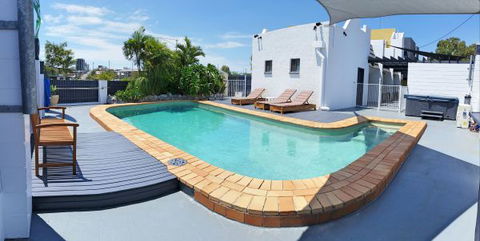 Aaron Motel - Accommodation Sunshine Coast 1
