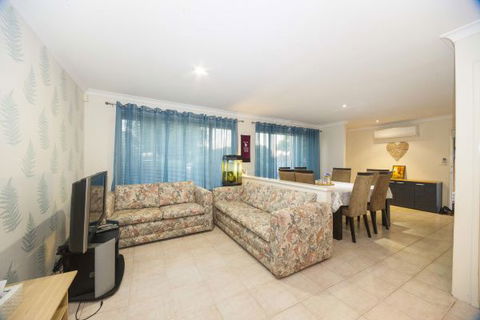 Alpha Homestay - Wagga Wagga Accommodation 4