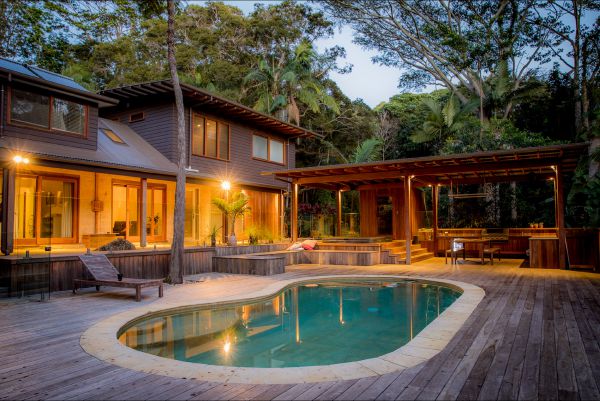 Apalie Retreat Image