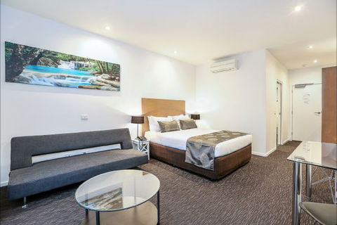 Belmercer Motel - Holiday Sydney 7