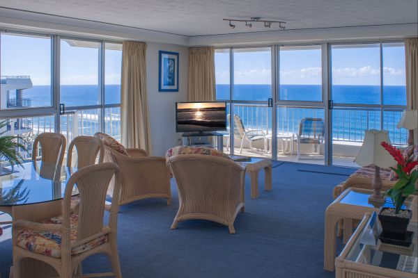Cashelmara Burleigh Beachfront Apartments - thumb 4