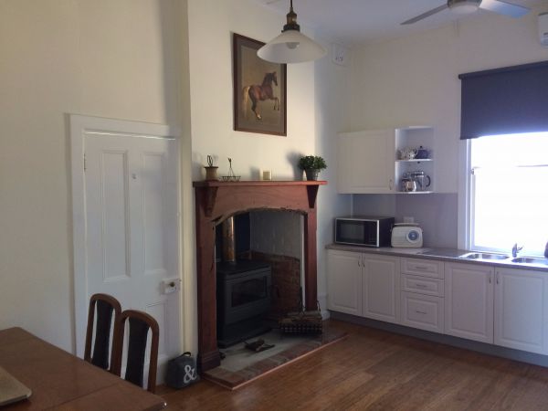 Corryong Holiday Cottages - Sportsview - thumb 1