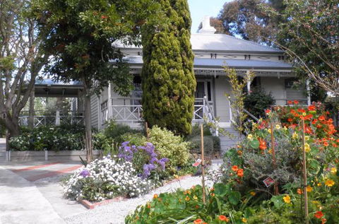 Fairbank House - Wagga Wagga Accommodation 0