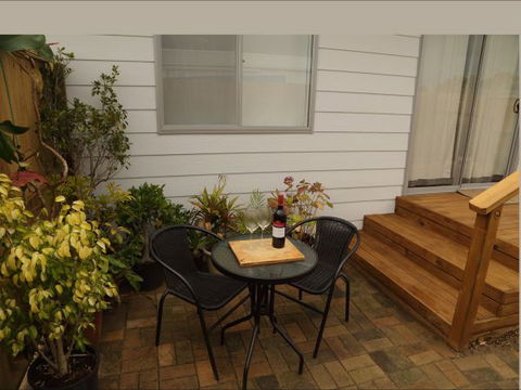 Gumnut Getaway - Couples Creative Art Retreat - Accommodation Australia 2