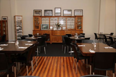 Hotel Corones Charleville - Whitsundays Tourism 5