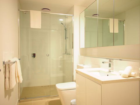 Imagine Marco - Hotel QLD 4