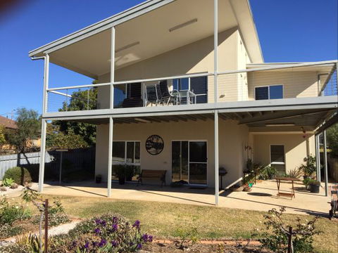 Lyreen's Apartment Bed And Breakfast - Kingaroy Accommodation 1