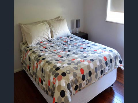 Narrabri West Apartments - WA Accommodation 1