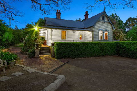 Plynlimmon: The Cottage At Kurrajong - Darwin Holiday 1