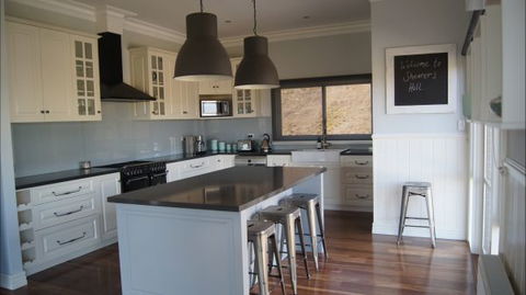 Shearer's Hill - Luxury Farm Stay - YWait Travel 2