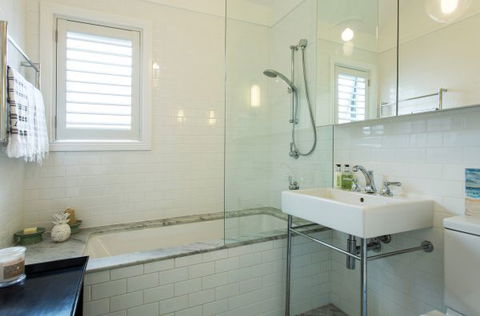 Stylish Interiors In The Bay - Whitsundays Tourism 7