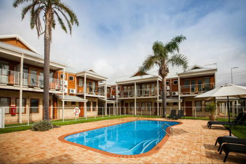 The Royal Palms Resort - Carnarvon Accommodation 0