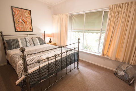 Wang Stays And Short Stops - Accommodation Australia 2
