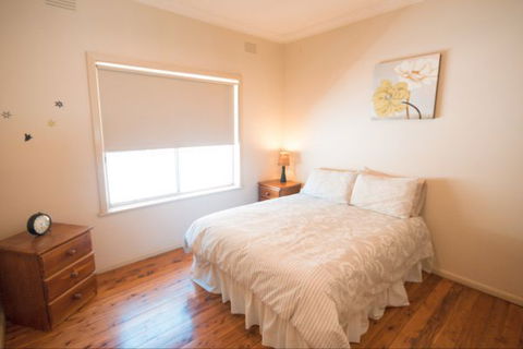 Wang Stays And Short Stops - Accommodation Australia 6