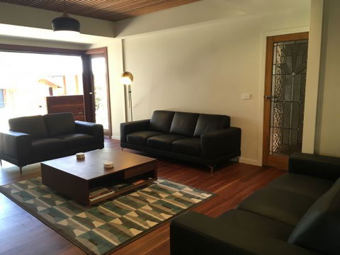 Woodland Mirth Holiday Retreat - Accommodation Nelson Bay 1