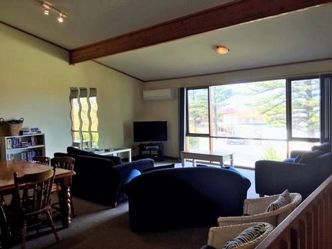 1/3 Strangways - Accommodation QLD 9