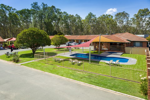 Advance Motel - Accommodation Find 1