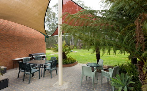 Advance Motel - Accommodation Find 8