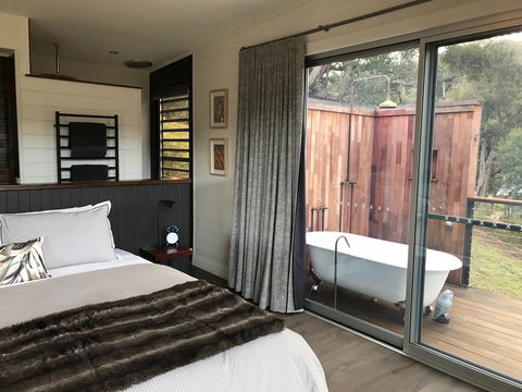 Amaroo Valley Springs - Whitsundays Tourism 4