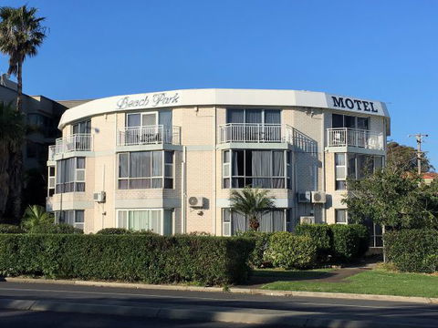 Beach Park Motel - Holiday Sydney 0
