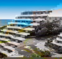 Breeze Mooloolaba - YWait Travel