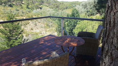 Clifftop At Hepburn - YWait Travel 3