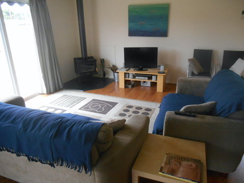 Decked Out In Vincent - Accommodation Find 3