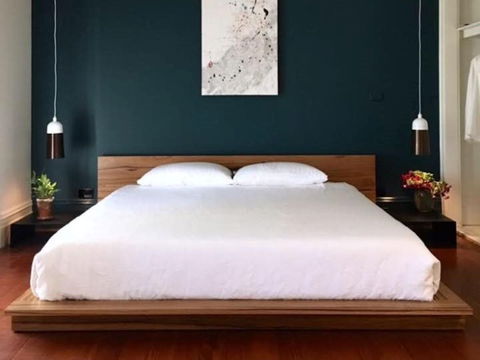 Heathcote Contemporary Art Boutique Accommodation - Holiday Sydney 0