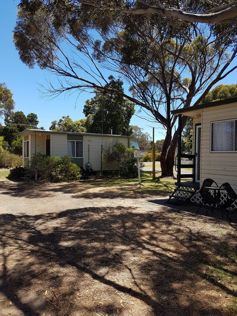 Kingscote Tourist Park And Family Units - Holiday Sydney 1