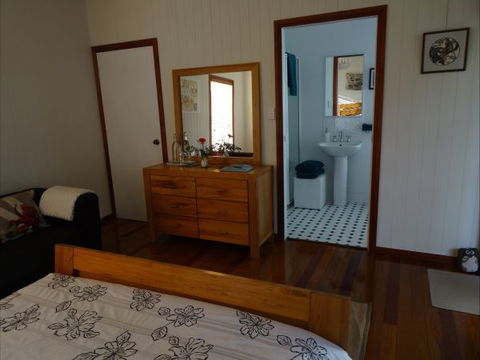 Le Piaf On Treasure Bed And Breakfast - Whitsundays Tourism 5