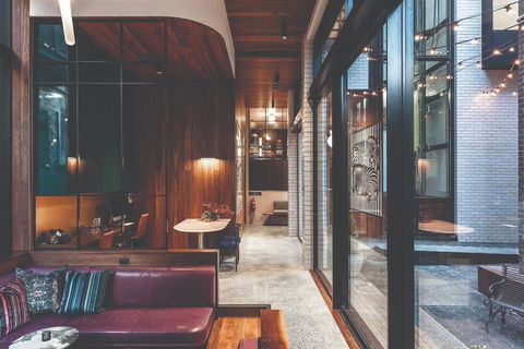 Little Albion, A Crystalbrook Collection Boutique Hotel - Townsville Tourism 2