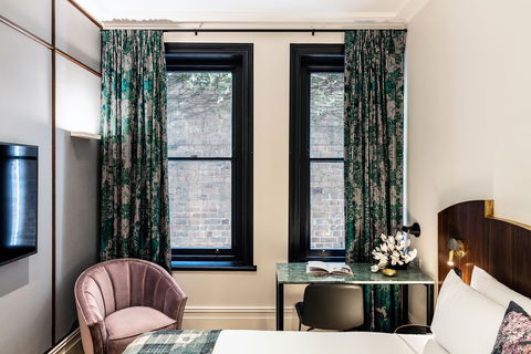 Little Albion, A Crystalbrook Collection Boutique Hotel - Townsville Tourism 3