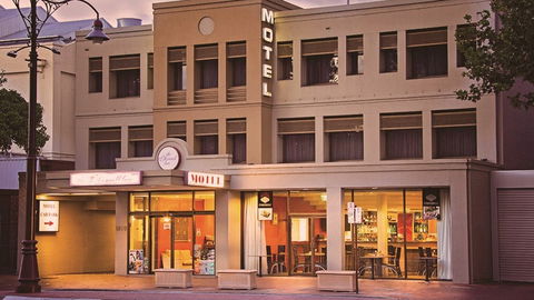 The OConnell Inn - Townsville Tourism 0
