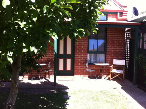 Mansfield Travellers Lodge Motel And Backpackers - Holiday Melbourne 2