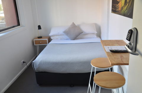 Sandy Bottoms Guesthouse - YWait Travel 6