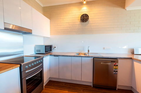 Summit 9 - Carnarvon Accommodation 3