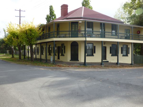 Tenterfield Lodge Caravan Park Image
