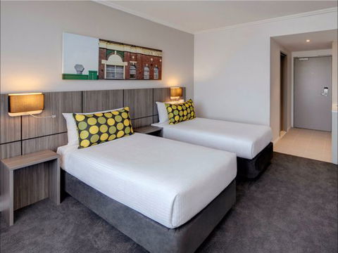 Travelodge Hotel Bankstown Sydney - Accommodation Find 2