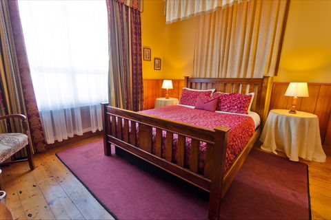 Abbey's Spa Cottage - YWait Travel 1