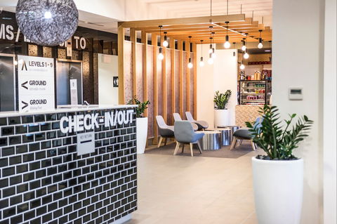 Abode Woden - Holiday Melbourne 3