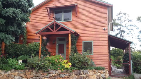 Blossoms Bed And Breakfast - Foster Accommodation 1