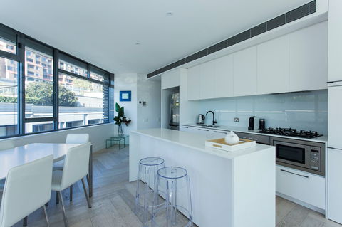 Contemporary Residence In Woolloomooloo - Townsville Tourism 2