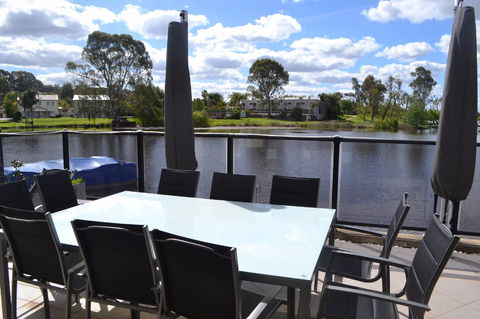 Cypress Townhouse - WA Accommodation 0