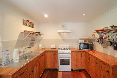Embrace Cottage At Catherine Hill Bay - Townsville Tourism 5