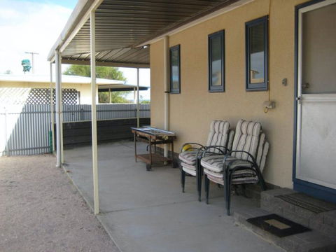 Hardwicke Beach House - Holiday Sydney 9