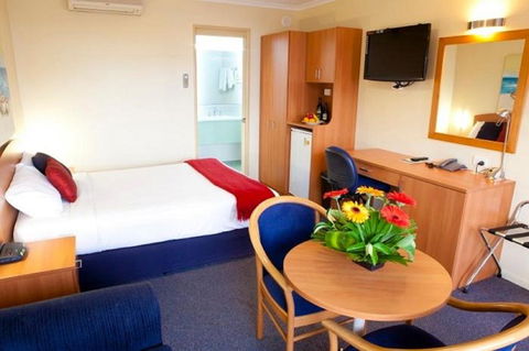 Karinga Motel, SureStay Hotel By Best Western - WA Accommodation 5