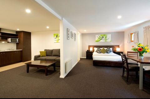 Leisure Inn Penny Royal Hotel And Apartments - Accommodation QLD 1