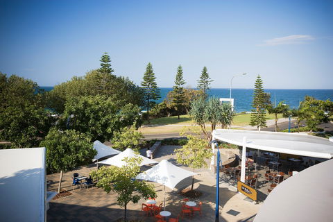 Mantra Mooloolaba Beach - YWait Travel 1