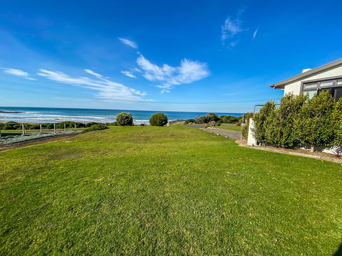 Mavi Beach House - Holiday Melbourne 4