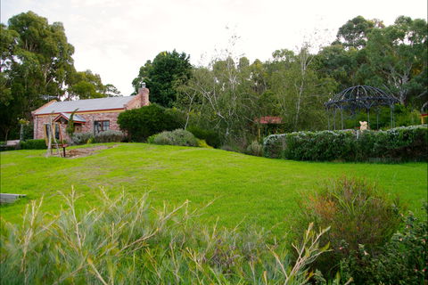 Pear Tree Hollow - Accommodation Whitsundays 0